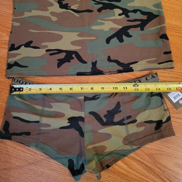 NWT Camo Booty Shorts and Cami Tank Top Set - Picture 6 of 10